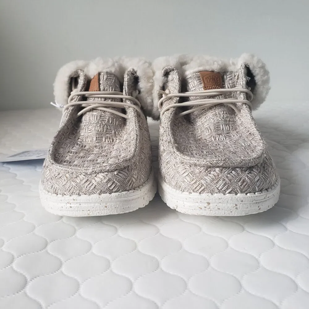 NWT Hey Dude Wendy Fold Youth Stitch Cozy Tan  Size YT6  24Cm Fleece Lined Shoes